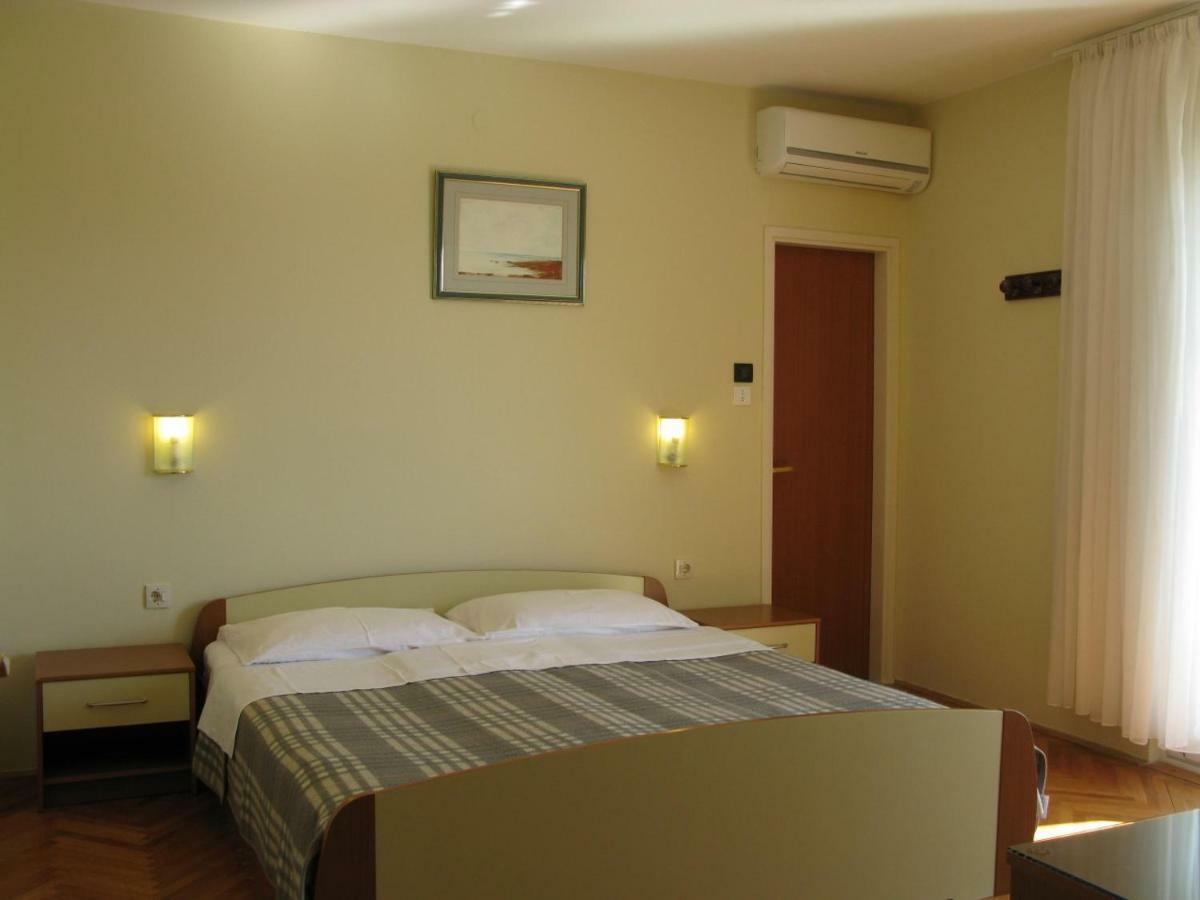 Apartments And Rooms Lanca Banjol Εξωτερικό φωτογραφία