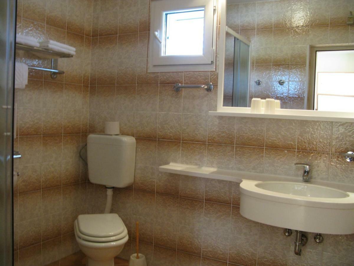 Apartments And Rooms Lanca Banjol Εξωτερικό φωτογραφία