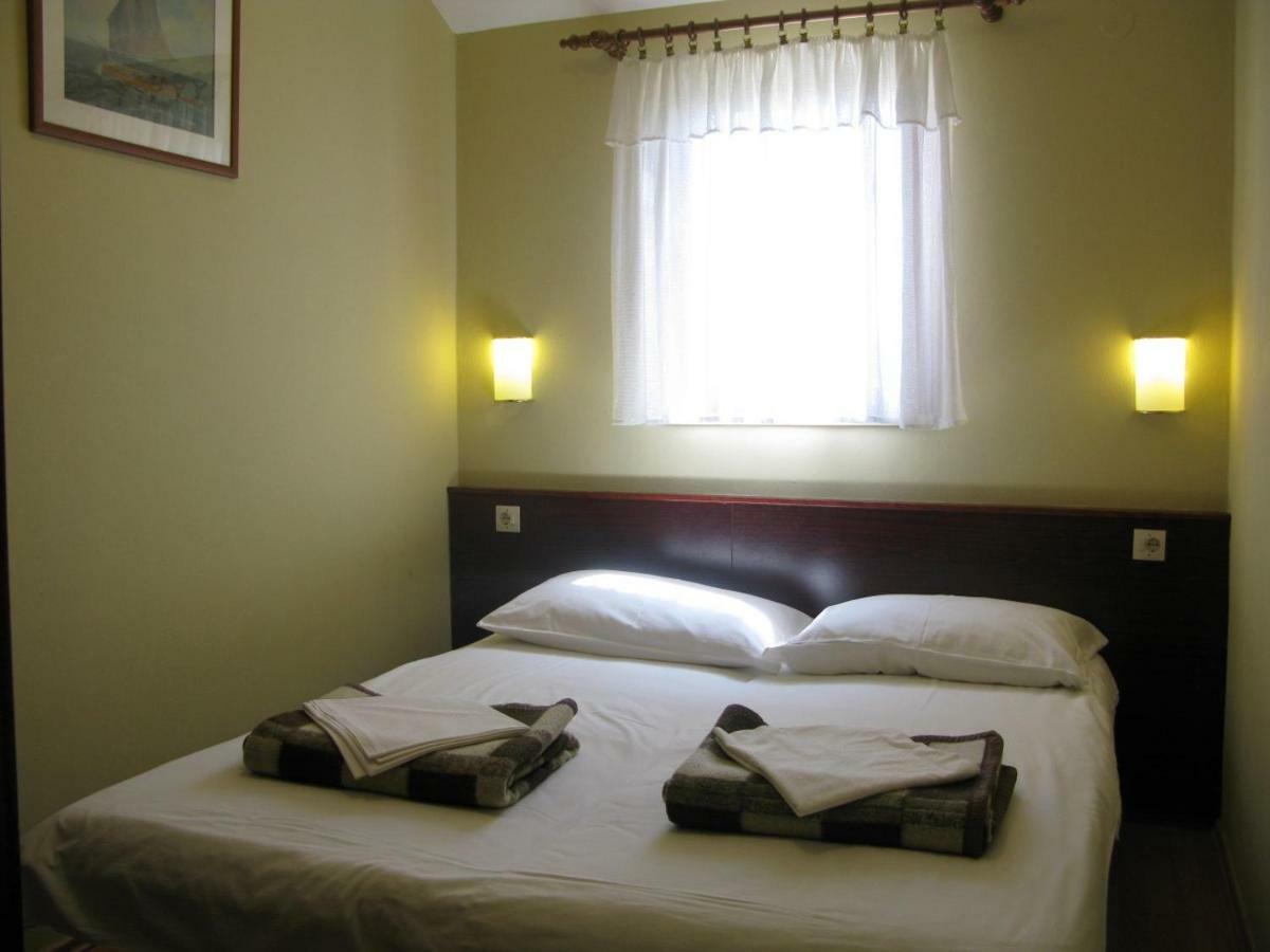 Apartments And Rooms Lanca Banjol Εξωτερικό φωτογραφία