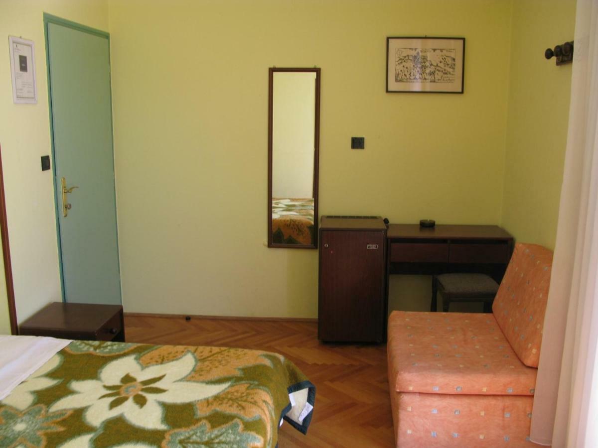 Apartments And Rooms Lanca Banjol Εξωτερικό φωτογραφία